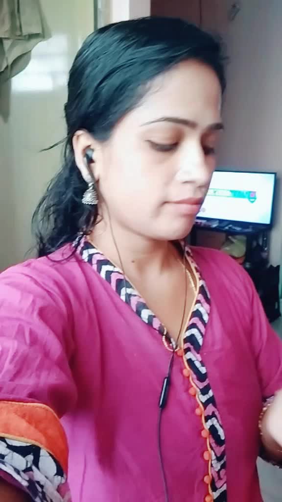 @kaviya885