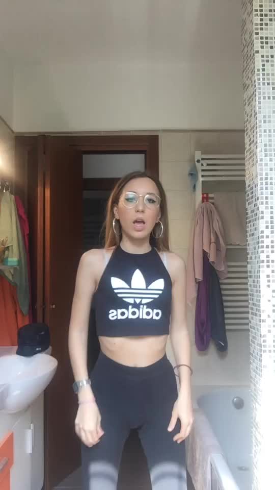 @Sofia🍁