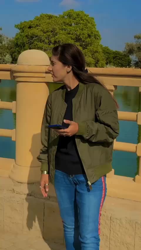 @aishakhan878
