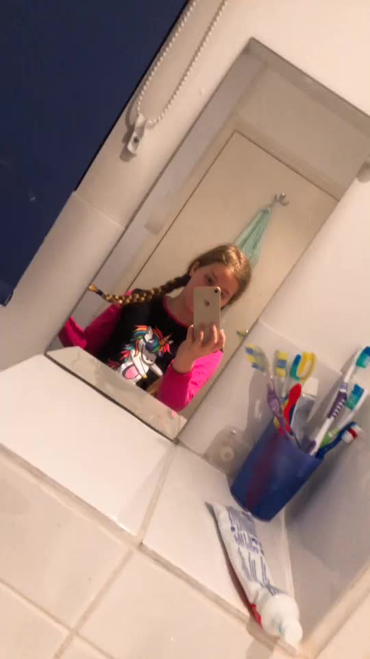 @Maddiejones_single
