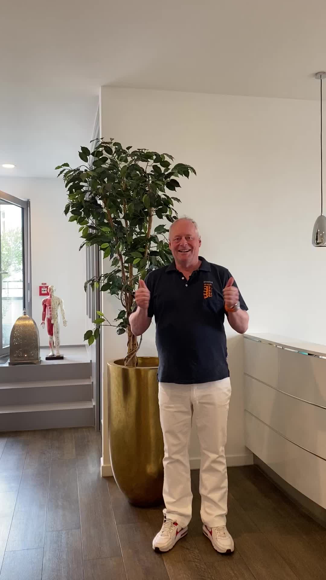 @Dr. Georg Kaupe