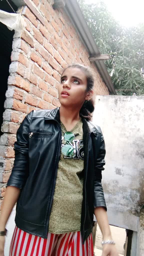 @😎Urvashi🇮🇳salvi😎