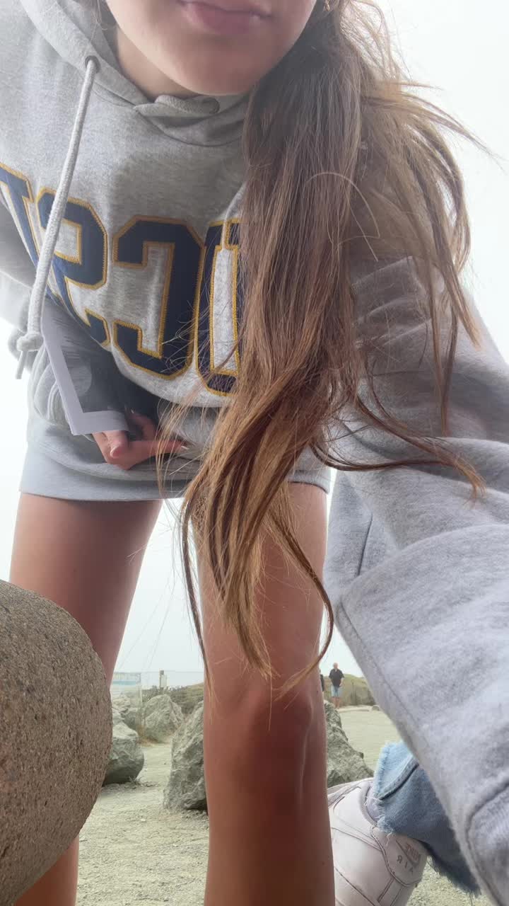 @Isabela Holland
