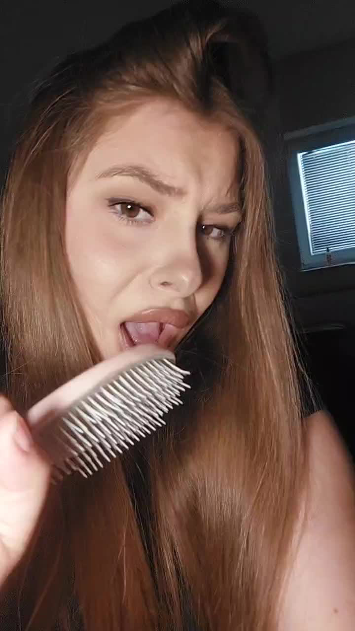 @mona18_10
