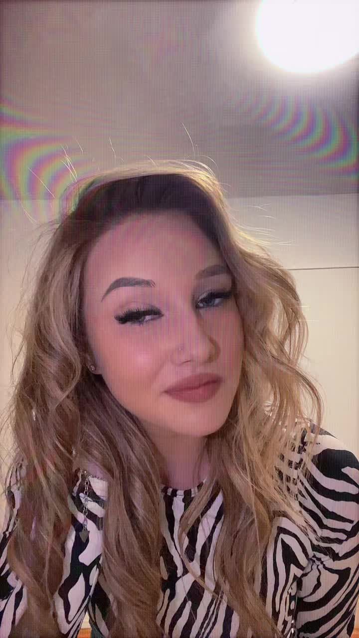 @Andrada👸🏼