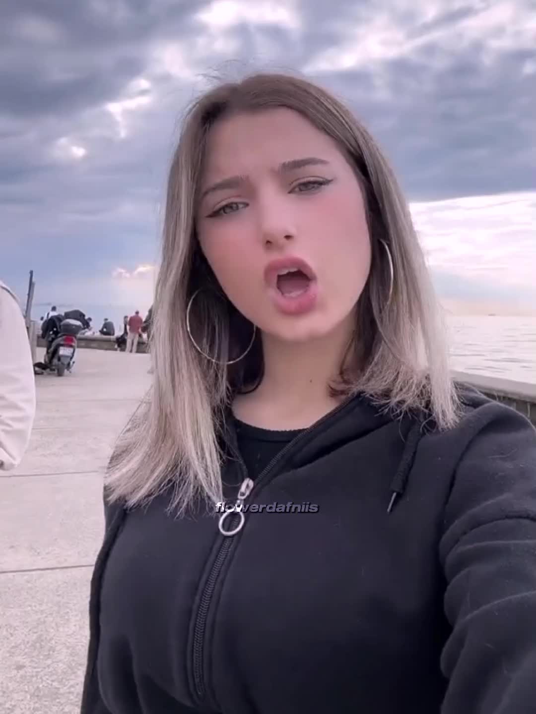 @𝙚𝙡𝙞𝙛