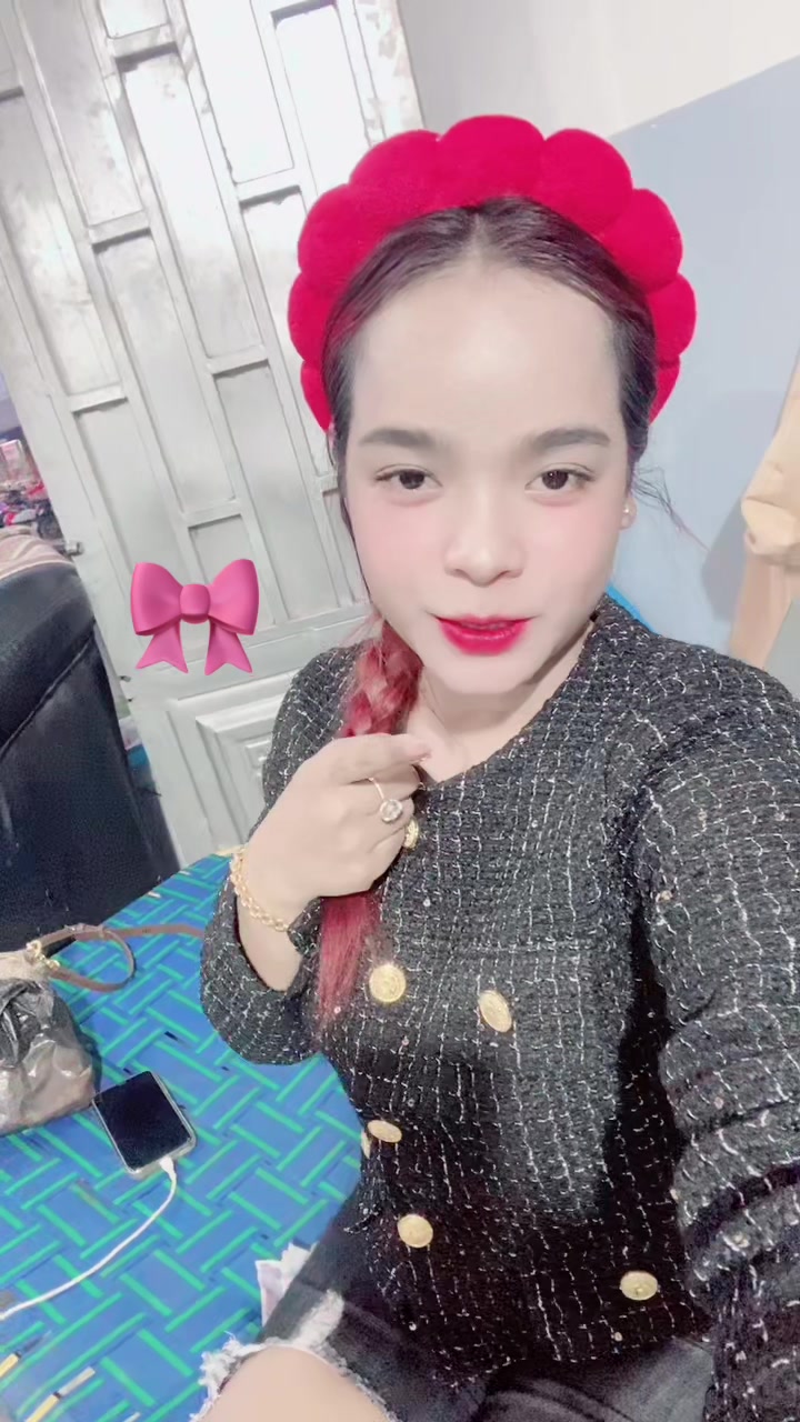 @អញ មីបុប្ផា 😊