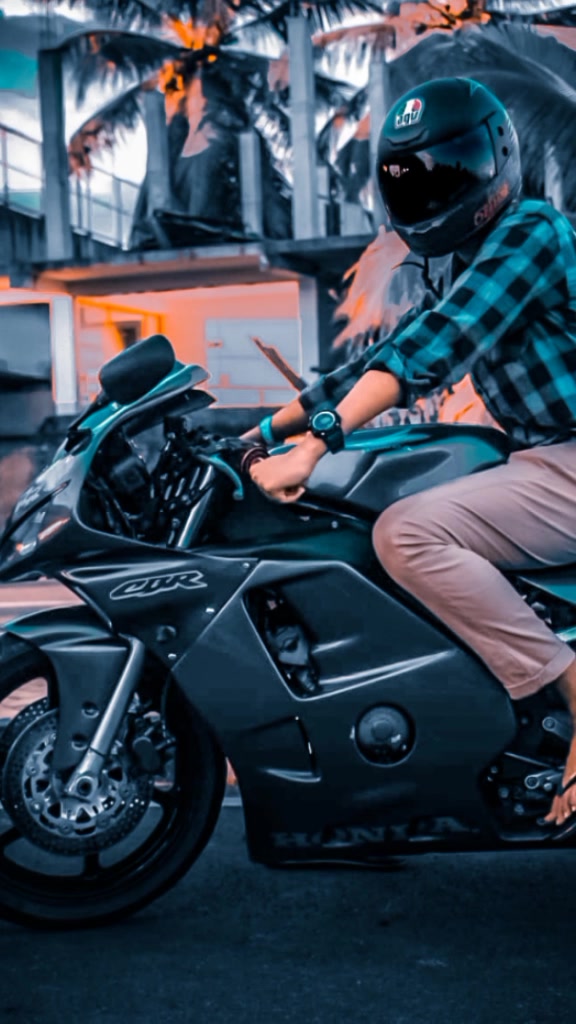 @Lakmina Gunasekara 👅🌈️🍭