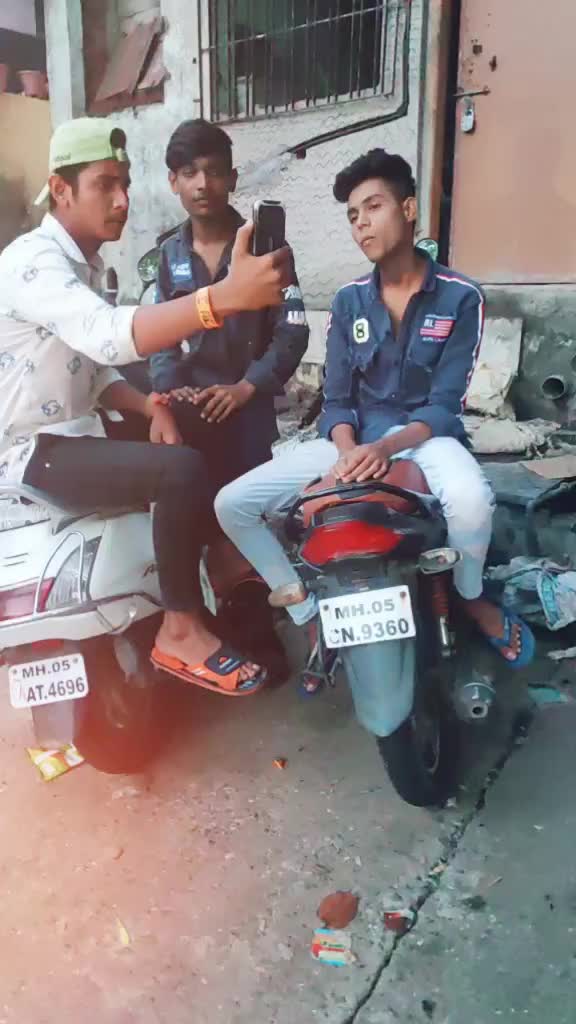@👑 स्वीट बॉय दिनु 👑