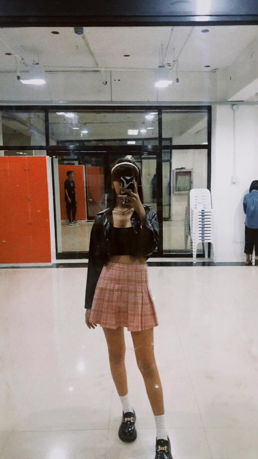 @Khlooeee
