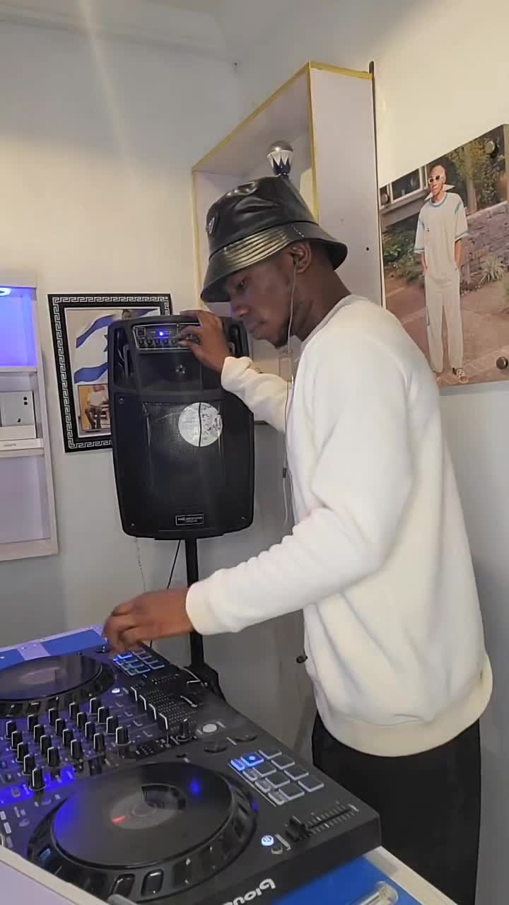@Dj white money