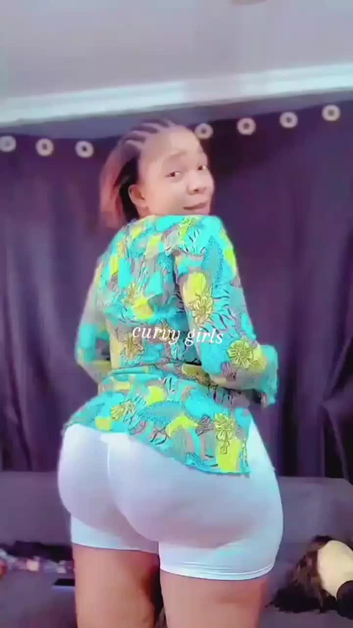 @Curvy_ Girls
