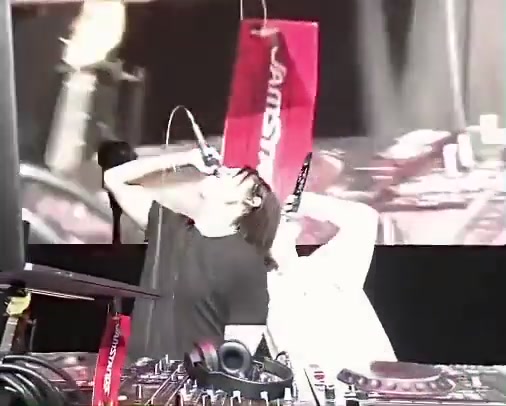 @𝙰𝙶𝚄𝚂𝚃 𝙳