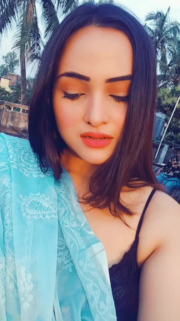 @Aliya Naaz