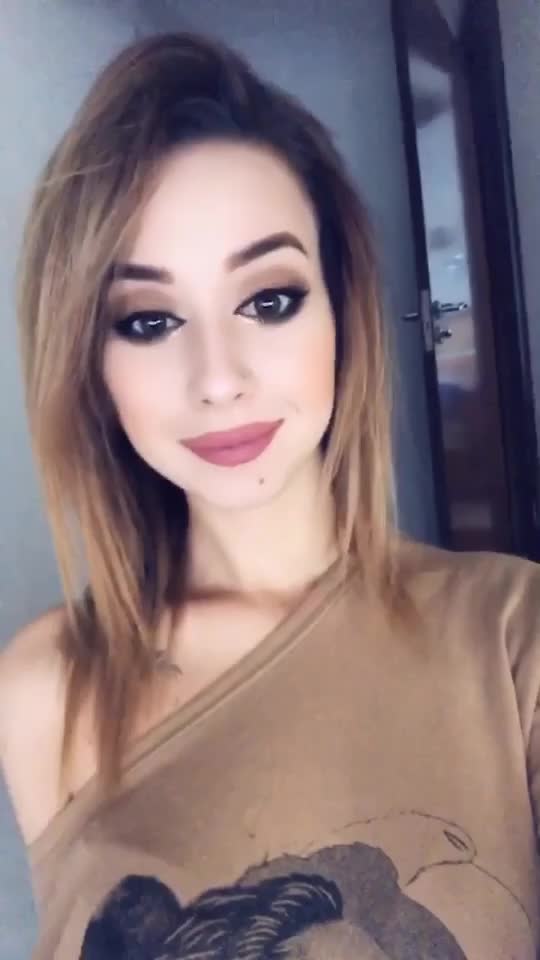 @AlinaAksi