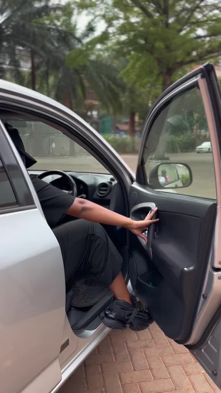 @Lavishane