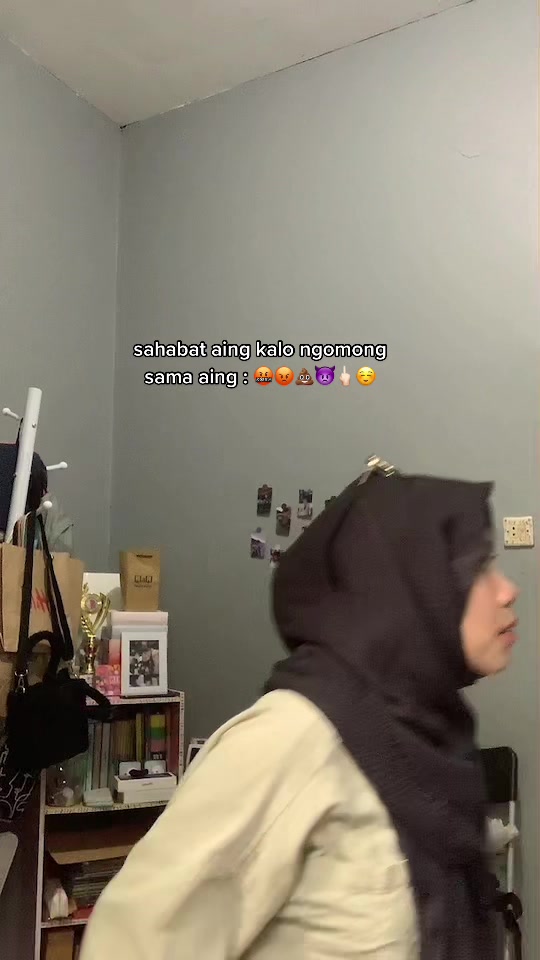 @yaeee