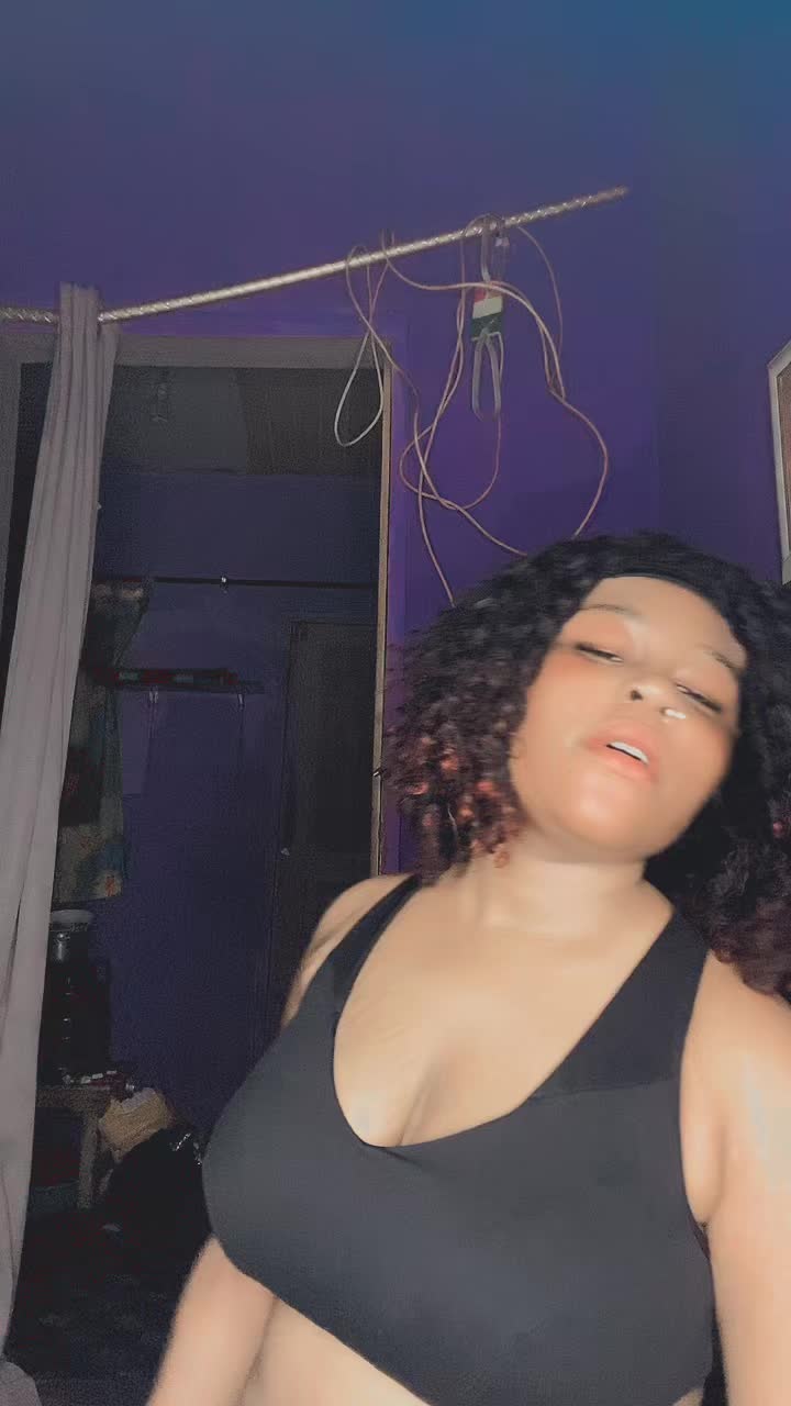 @Beccabtc