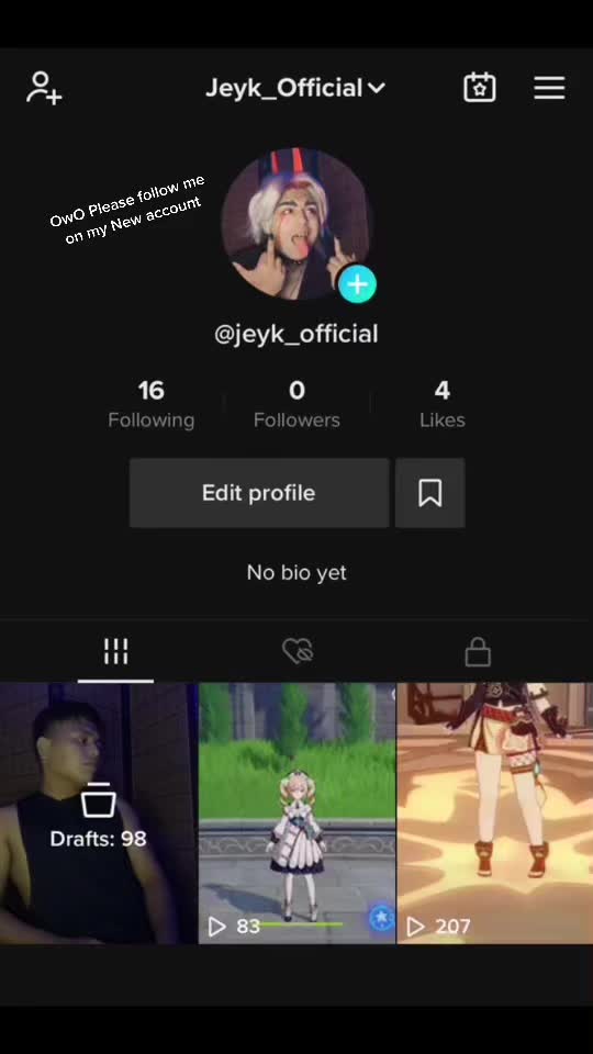 @Random_Cosplayz
