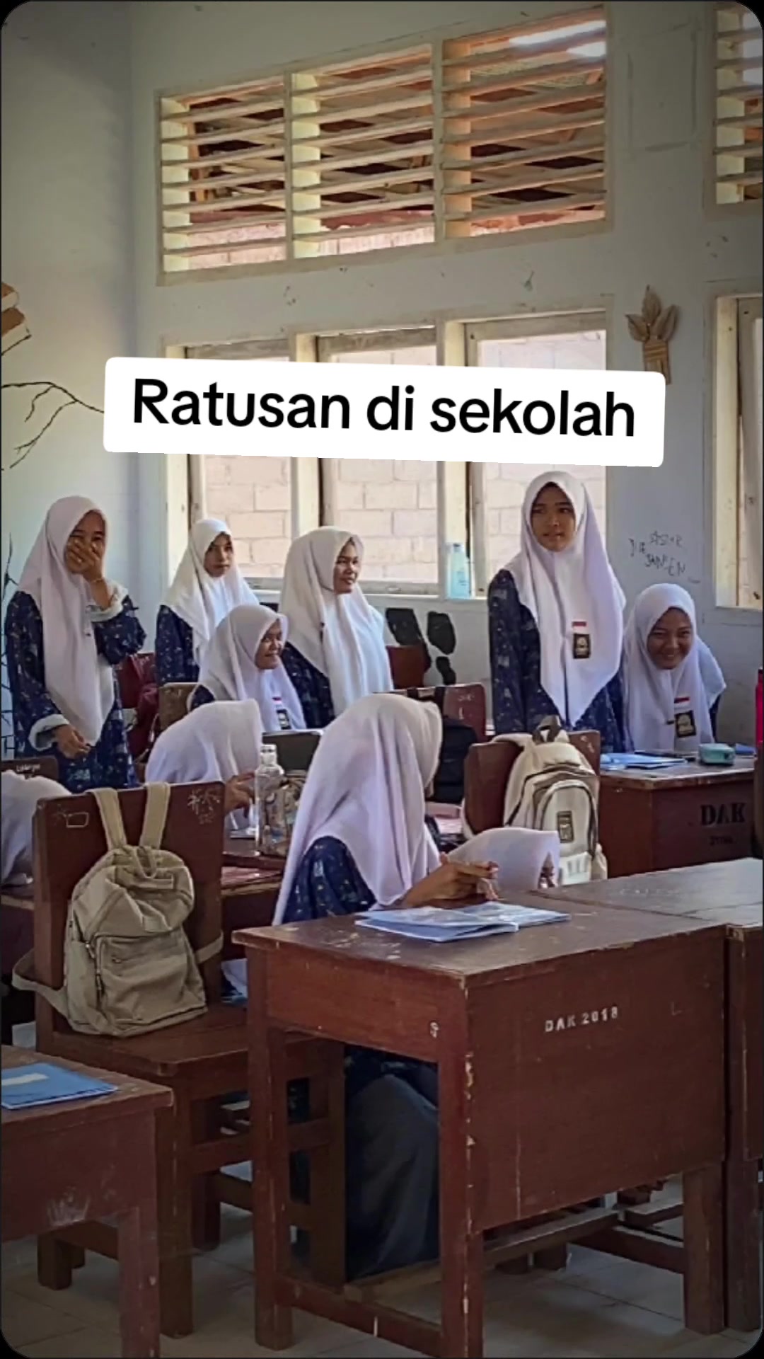 @NhetyeAzma