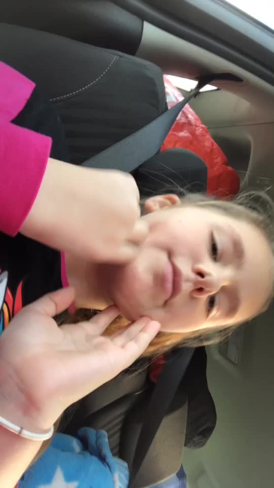 @Maddiejones_single