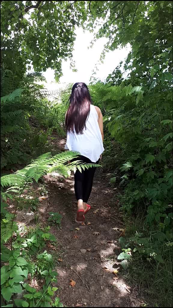 @&bull;Burcu Mandil