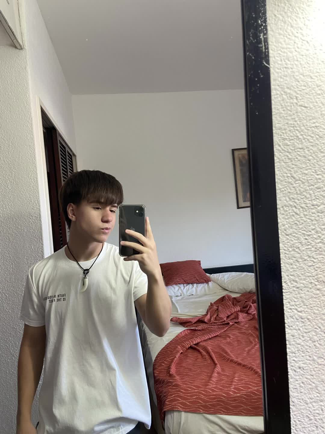 @𝙀𝙢𝙞𝙡𝙞𝙖𝙣𝙤𝙤𝙜𝙡 🕷️