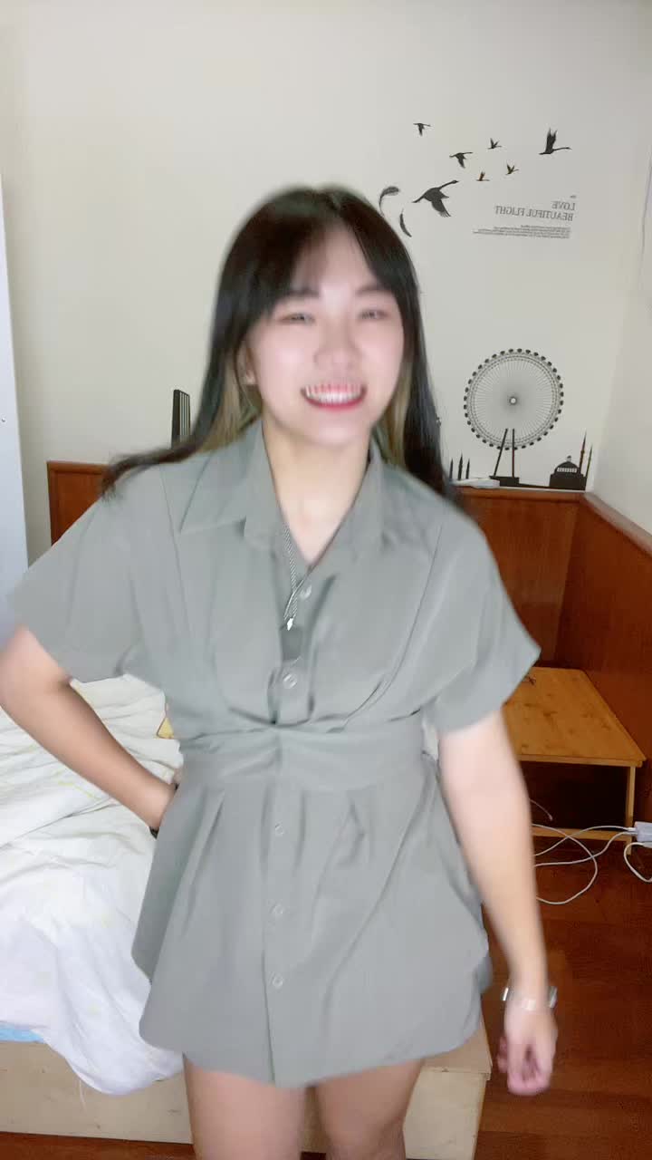 @被咬一口的衣服
