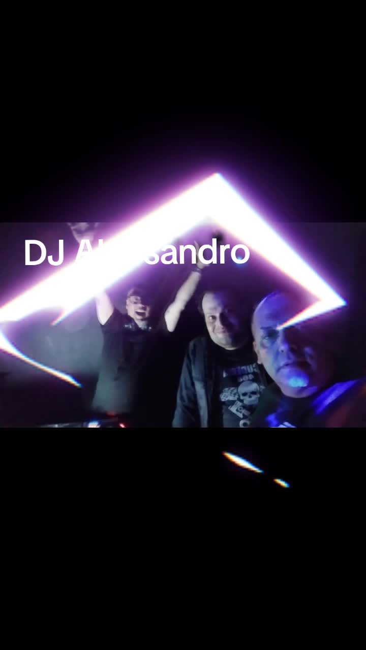 @DJ Alecsandro