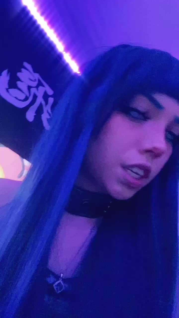 @OofieTV
