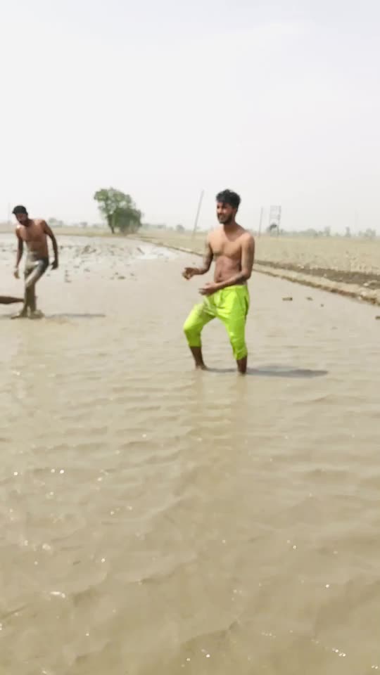 @happiee_sandhu