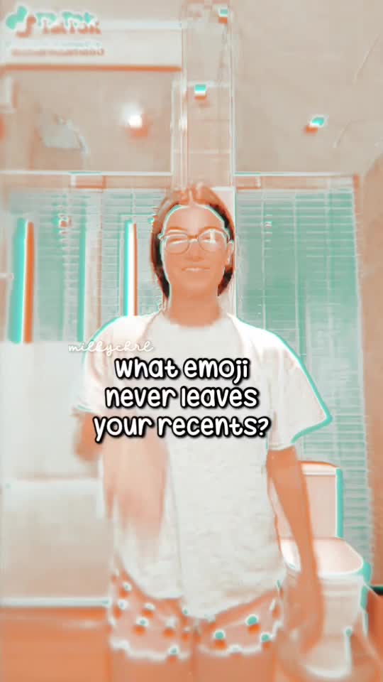 @𝖤𝗆𝗆𝖺