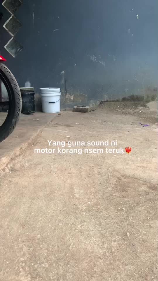 @Lyx.
