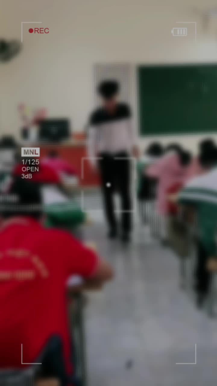 @Thầy giáo 9x