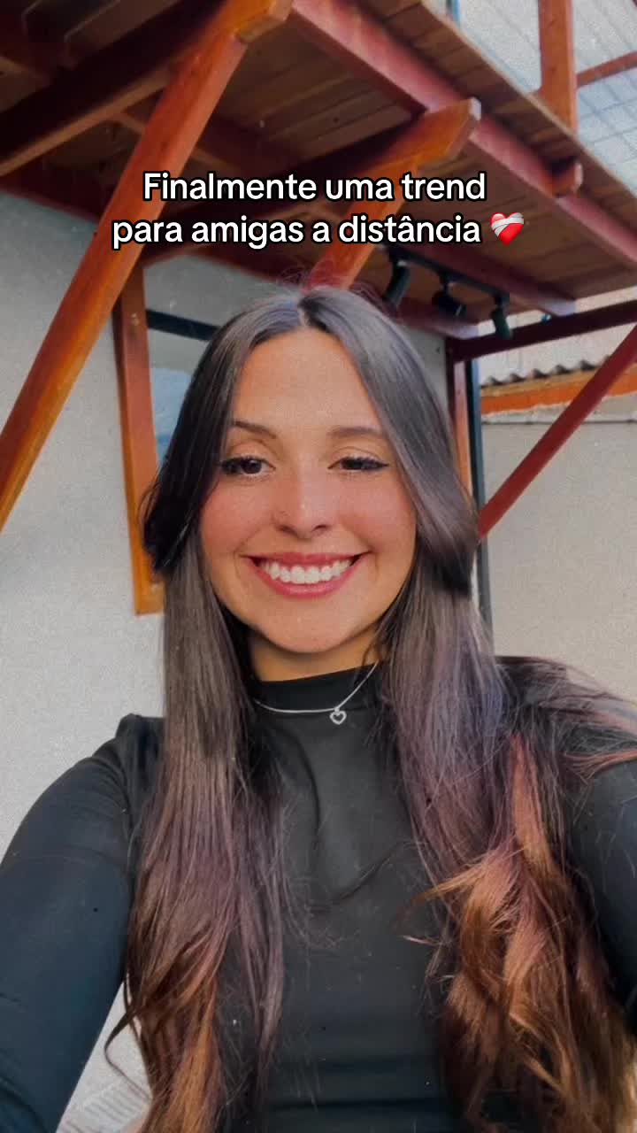 @Larissa Mayná