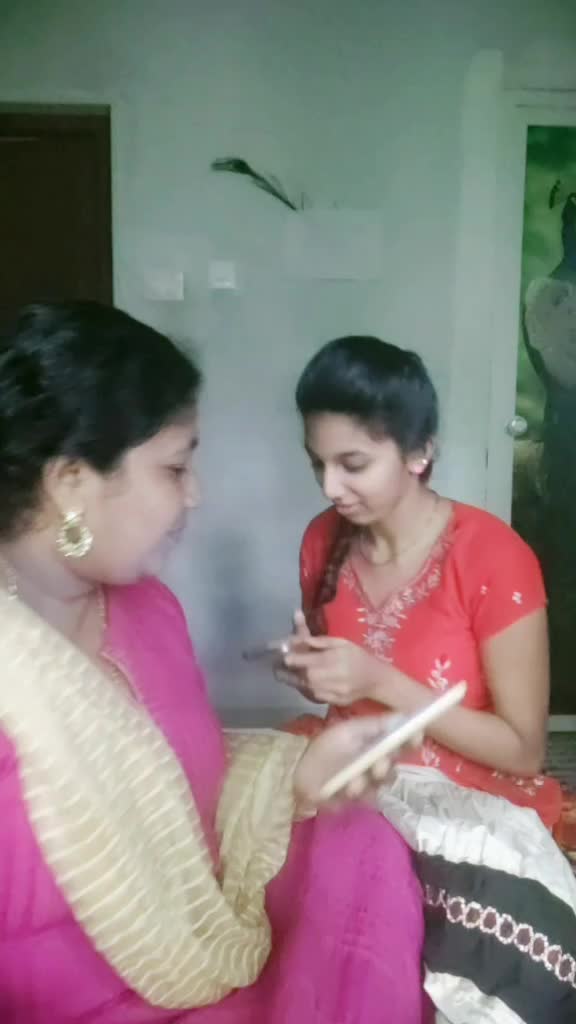 @👑Sneha Gopakumar👑