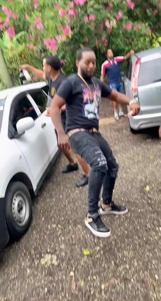 @Biggzmillion