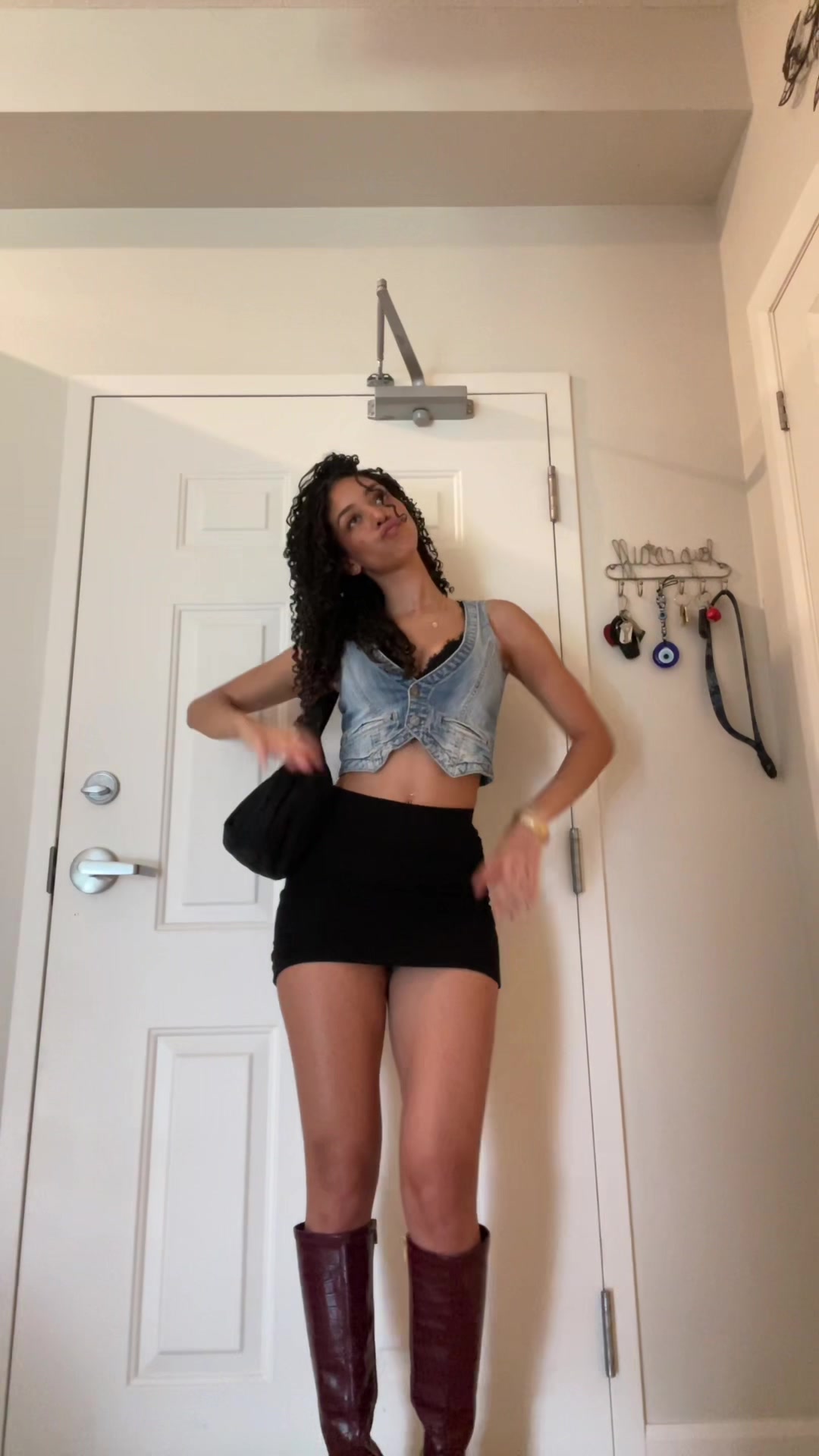 @<3