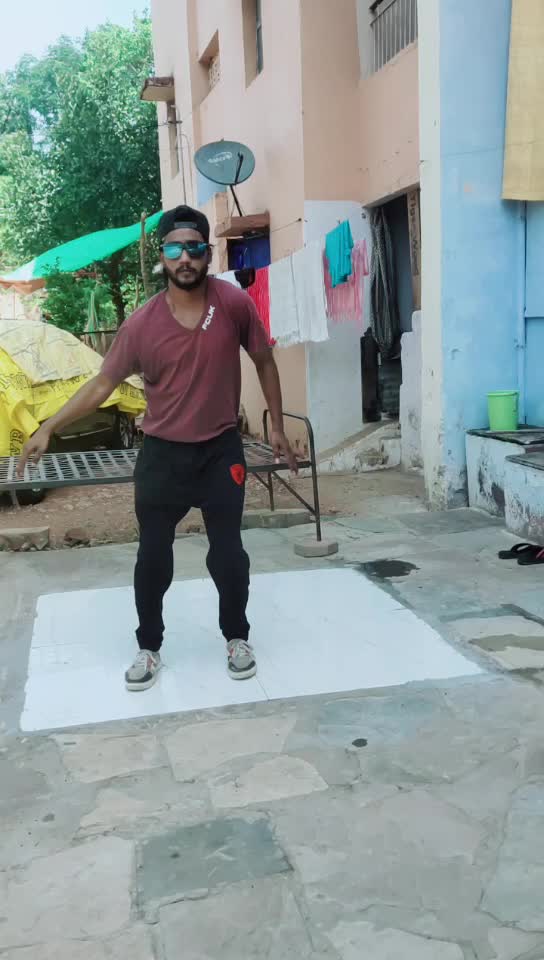 @officialmontichetan