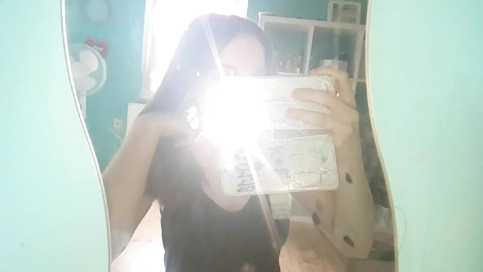 @liz.hkr