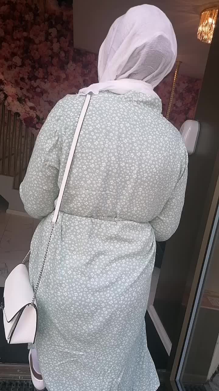 @moontreats_