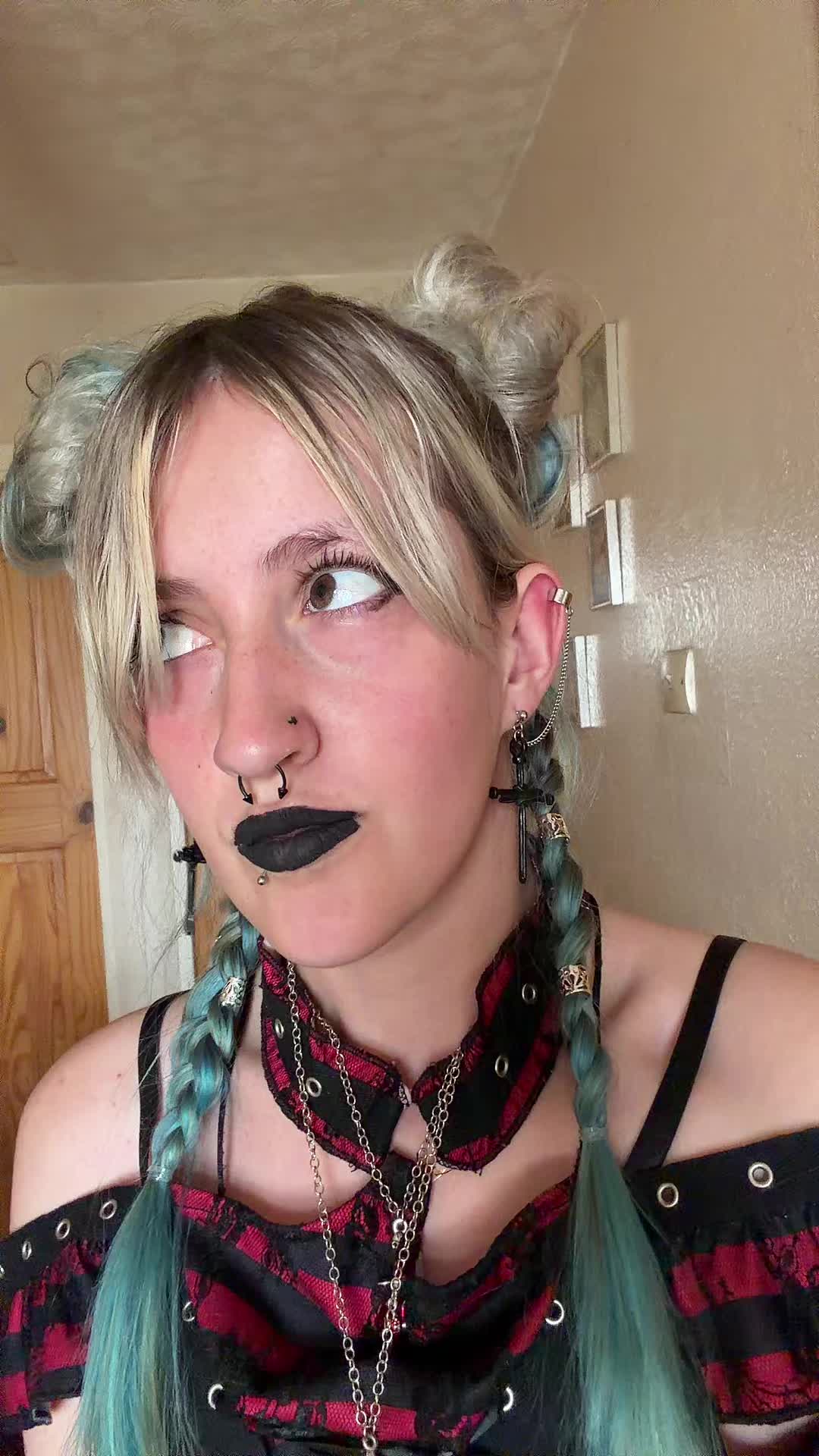 @skye_angel666<3