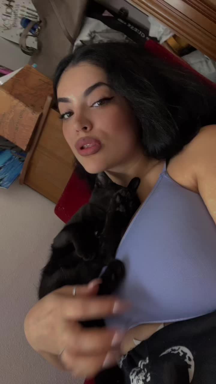 @danielaandoni97