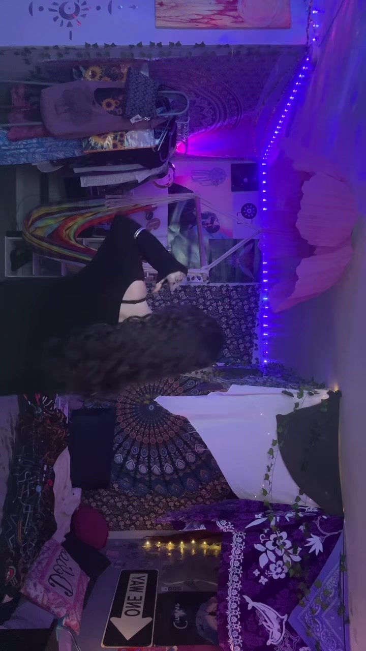 @deliaaa 🪬🪐