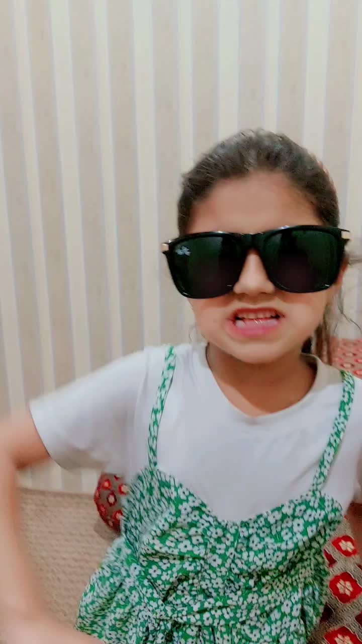 @FARWA QUEEN 👑