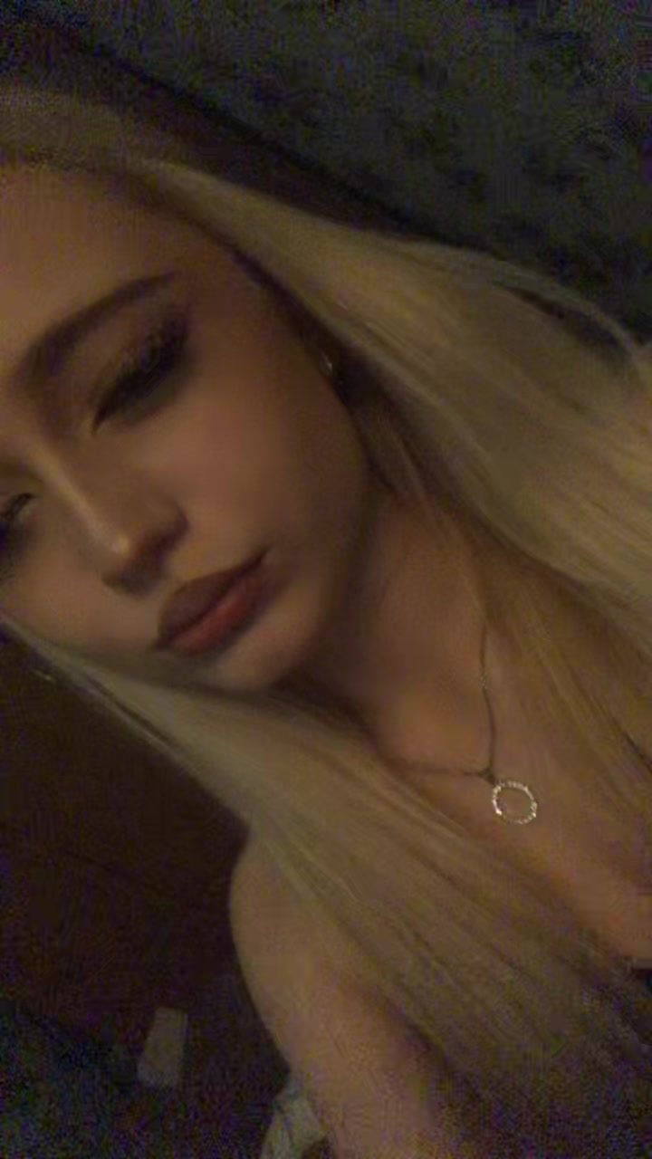 @аняяя