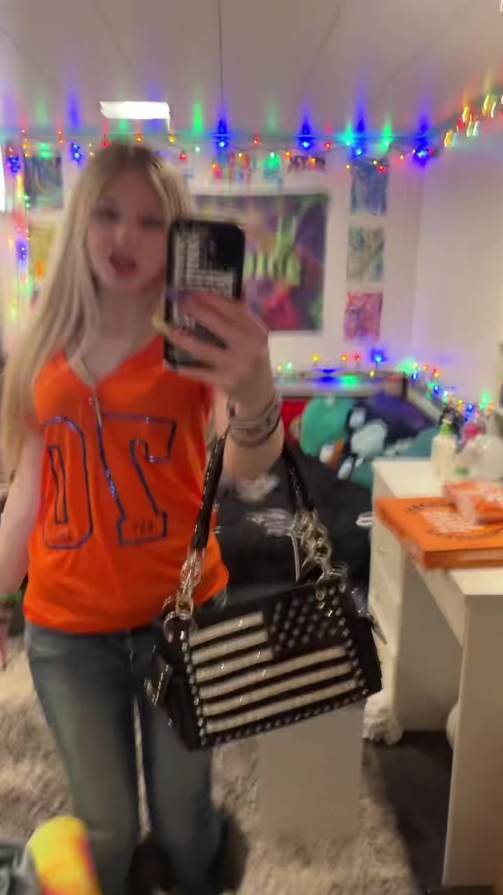 @hippieflipp
