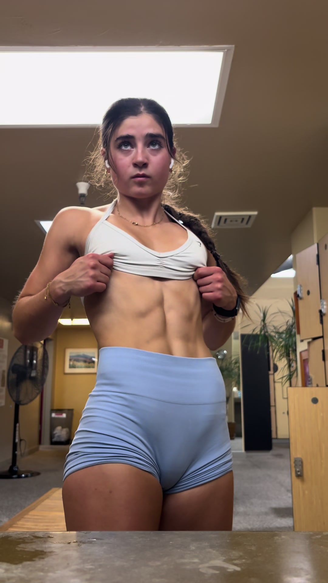 @_linds_lifts_