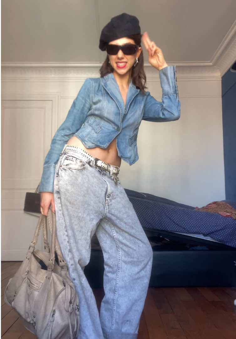 @rosaliefdy