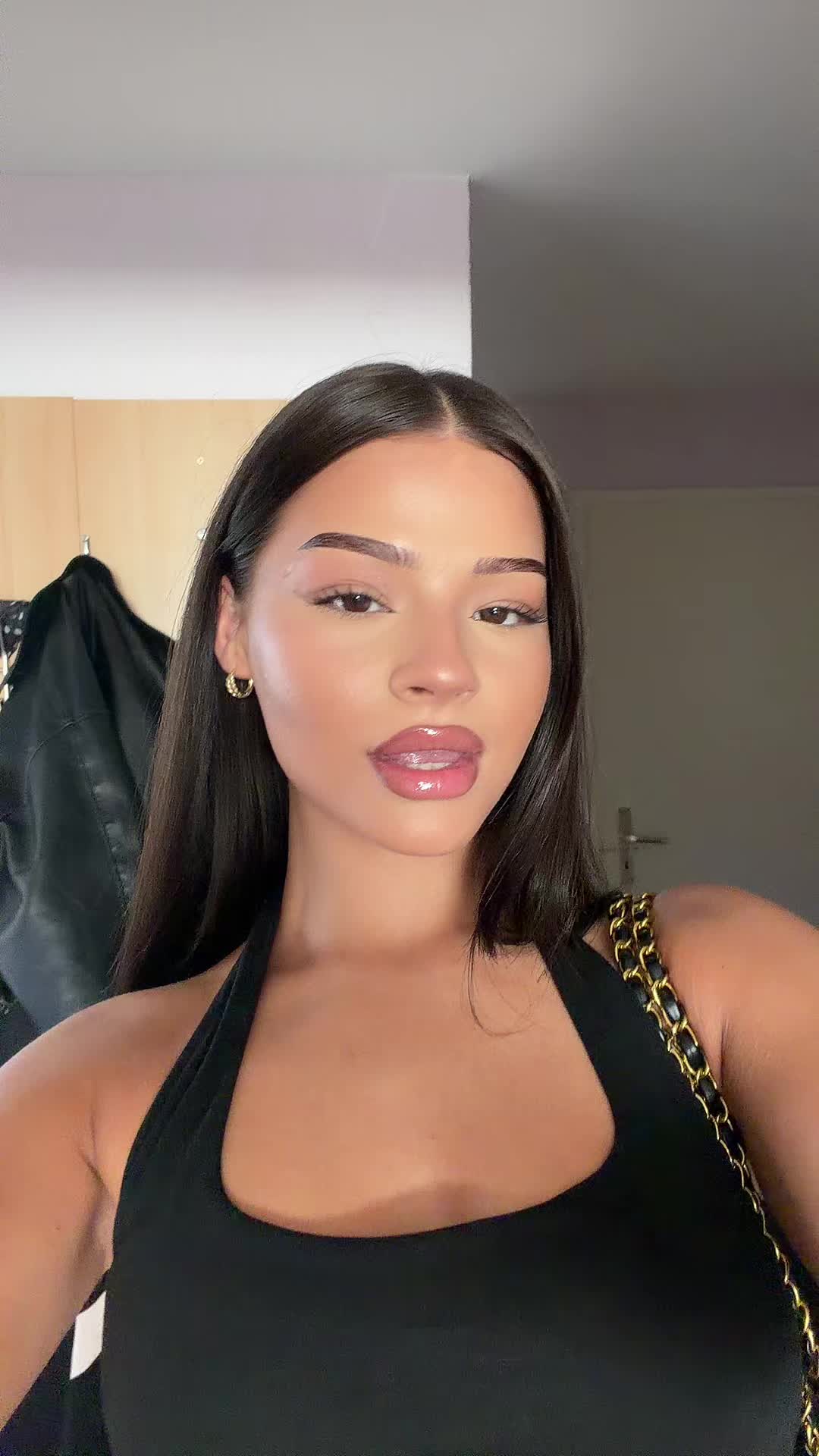 @e